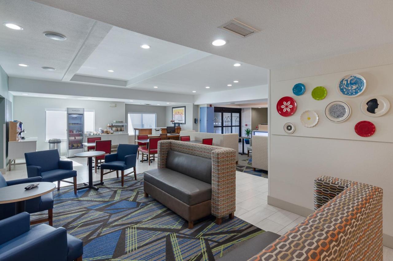 Holiday Inn Express Hotel & Suites Weston By Ihg Dış mekan fotoğraf