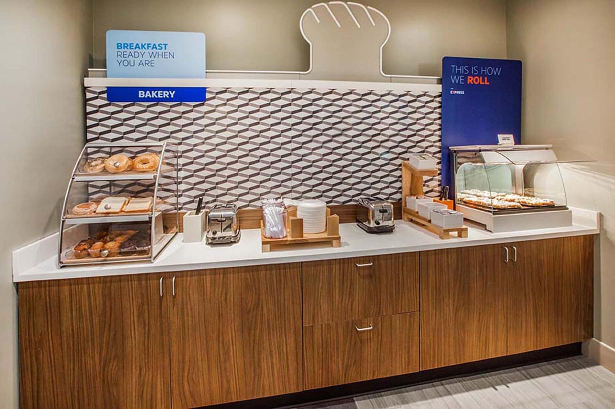 Holiday Inn Express Hotel & Suites Weston By Ihg Dış mekan fotoğraf